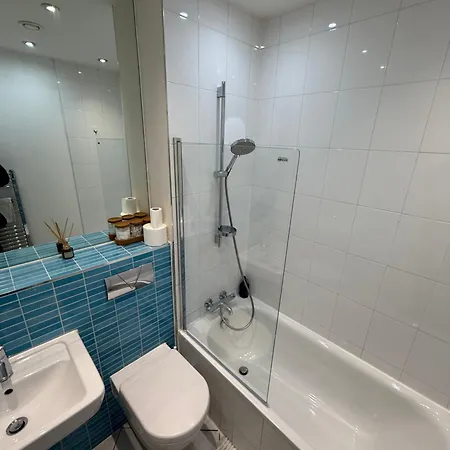 Aparthotel Superb 2 Bed With View Smart Tv Free Netflix Ultra Fast Wifi Birmingham