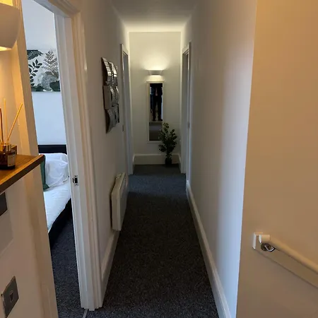 Superb 2 Bed With View Smart Tv Free Netflix Ultra Fast Wifi Aparthotel